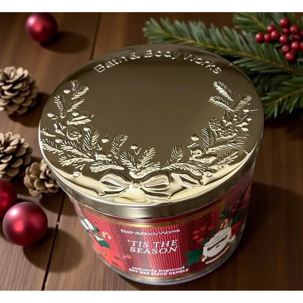 Bath & Body Works Soy Wax Three‎ Wick Candle Tis The Season Apple Cinnamon Wood